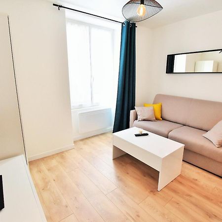 Appartement Au Coeur De La Ville De Taverny Buitenkant foto